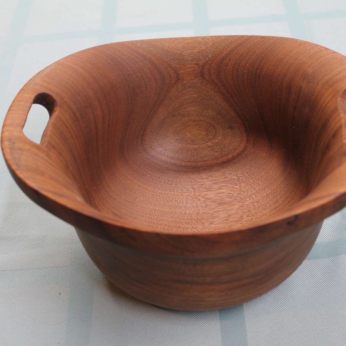 Walnut salad bowl with handles 2